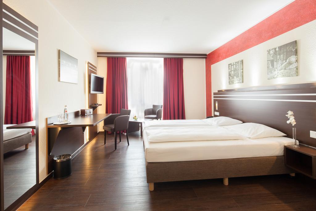 Hotel Am Stern Bruehl  Luaran gambar