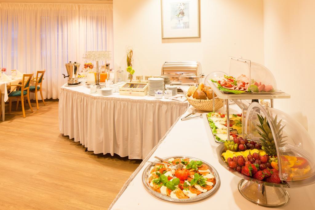 Hotel Am Stern Bruehl  Bilik gambar